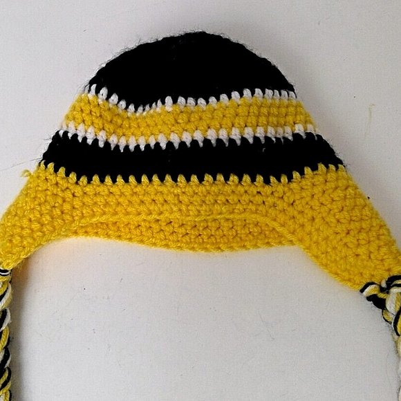 Handmade Kids Crocheted Pittsburgh Steelers Tasseled Beanie - Picture 3 of 5